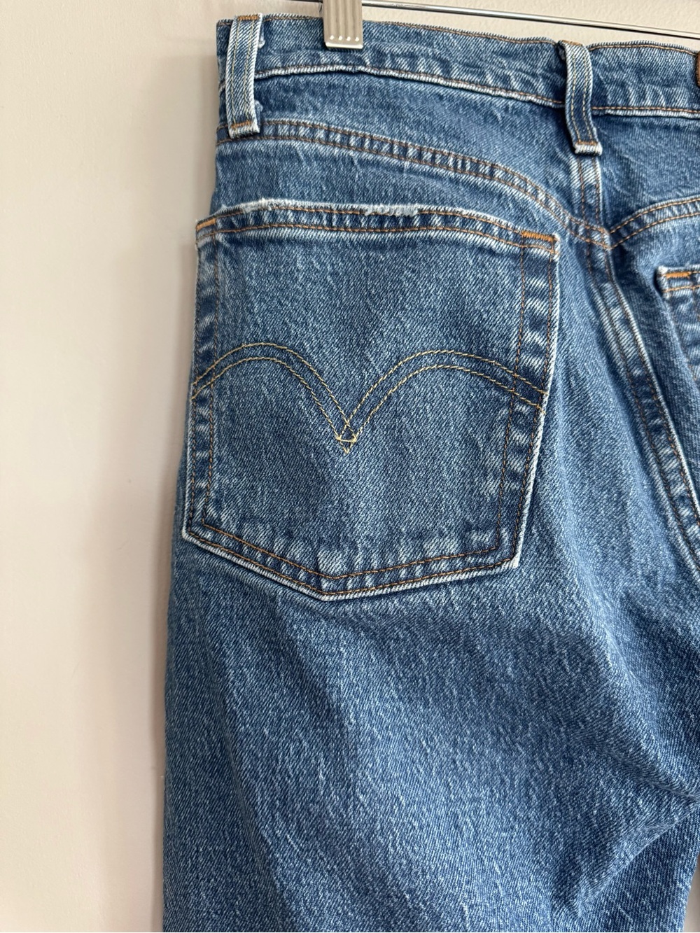 LEVIS 501s Original Cropped Womens W24 L26 Denim Jeans - Picture 13 of 16